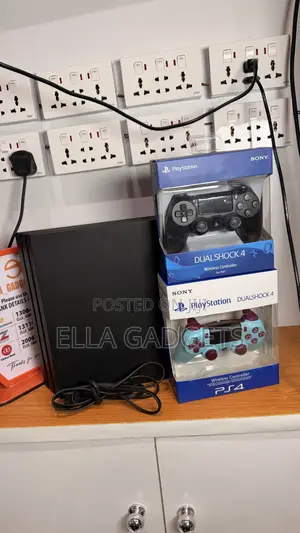 Clean Uk Used Ps4 Pro With 14 Games of Your Choice Games and 2 Pads