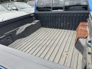 Toyota Tacoma 4dr Double Cab 2016 Blue