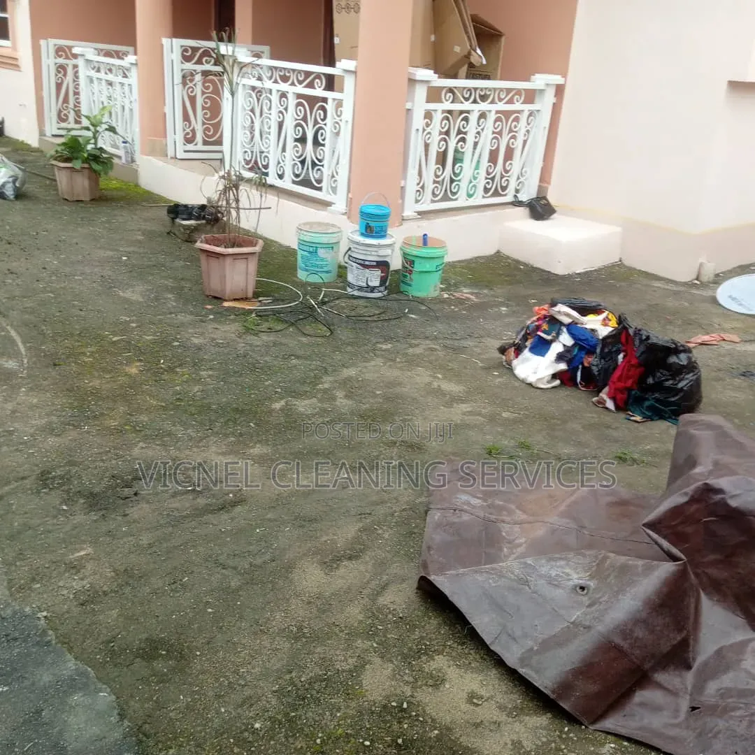 Compound Cleaning Decluttering in Portharcourt