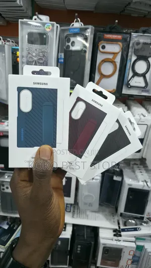 Galaxy Z Fold8 Carbon Standing Case