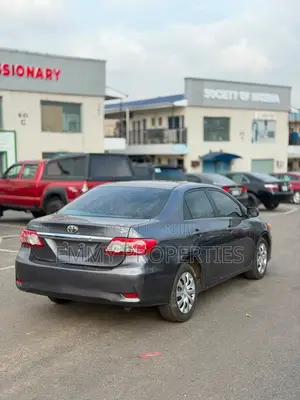 Toyota Corolla LE Special Edition 4dr Sedan (1.8L 4cyl 4A) 2013 Gray