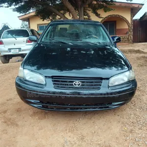 Toyota Camry 2000 Black