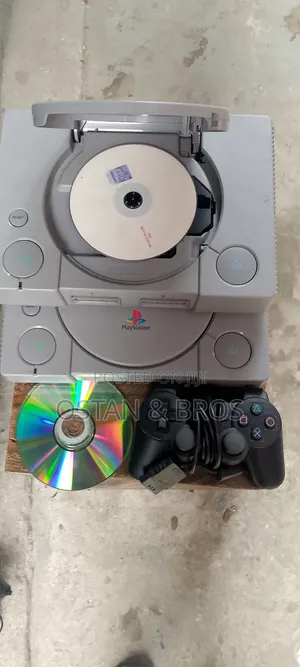 PlayStations1+2 CD's Every Accessories