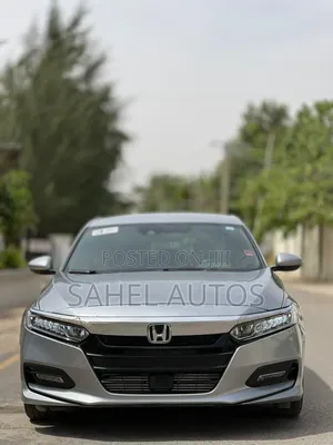 Honda Accord Touring 2.0T 2020 Off white