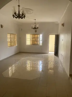 3bdrm Block of Flats in Lifecamp for rent