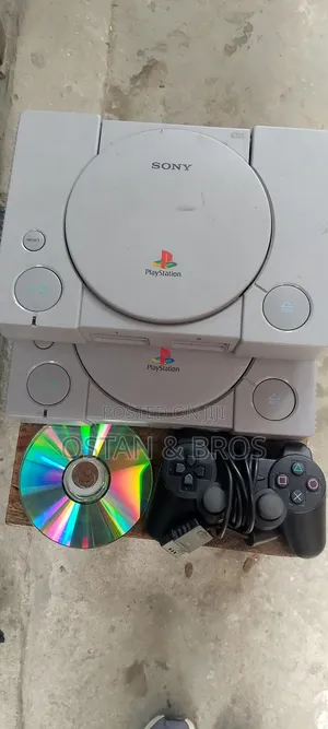 Ps1 Console With 2 Cd's+all Accessories