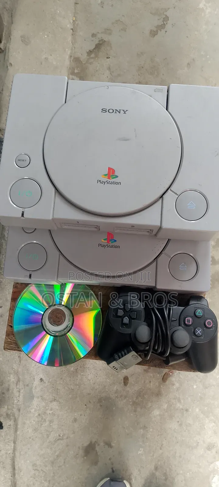 Ps1 Console With 2 Cd's+all Accessories