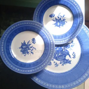 Durable Floral Set Plates