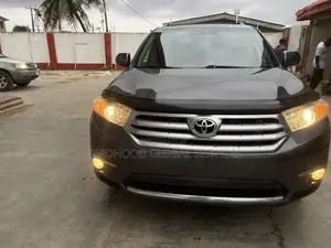 Toyota Highlander 2013 Black