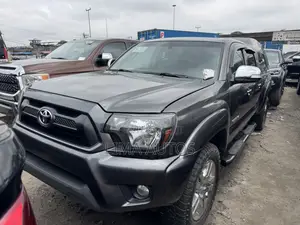 Toyota Tacoma 2015 Gray