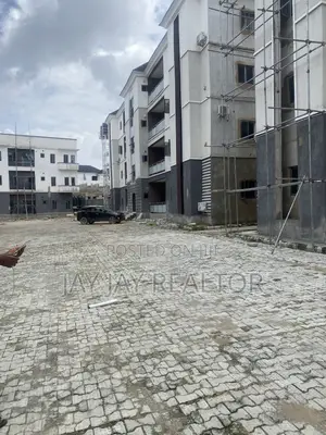3bdrm Block of Flats in Idu for rent