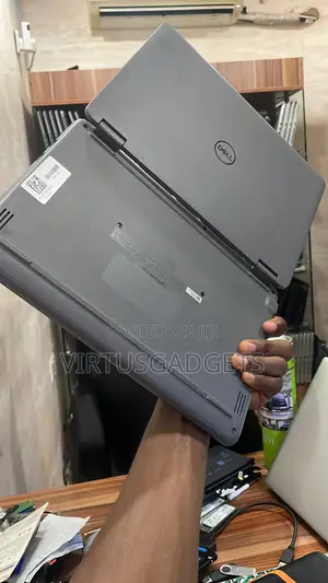 Laptop Dell Latitude 3120 8GB Intel Pentium SSD 256GB