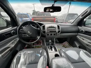 Toyota Tacoma 2010 Black