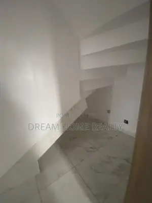 1bdrm Apartment in Ikota for rent