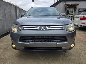 Mitsubishi Outlander 2014 Gray