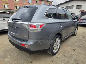 Mitsubishi Outlander 2014 Gray
