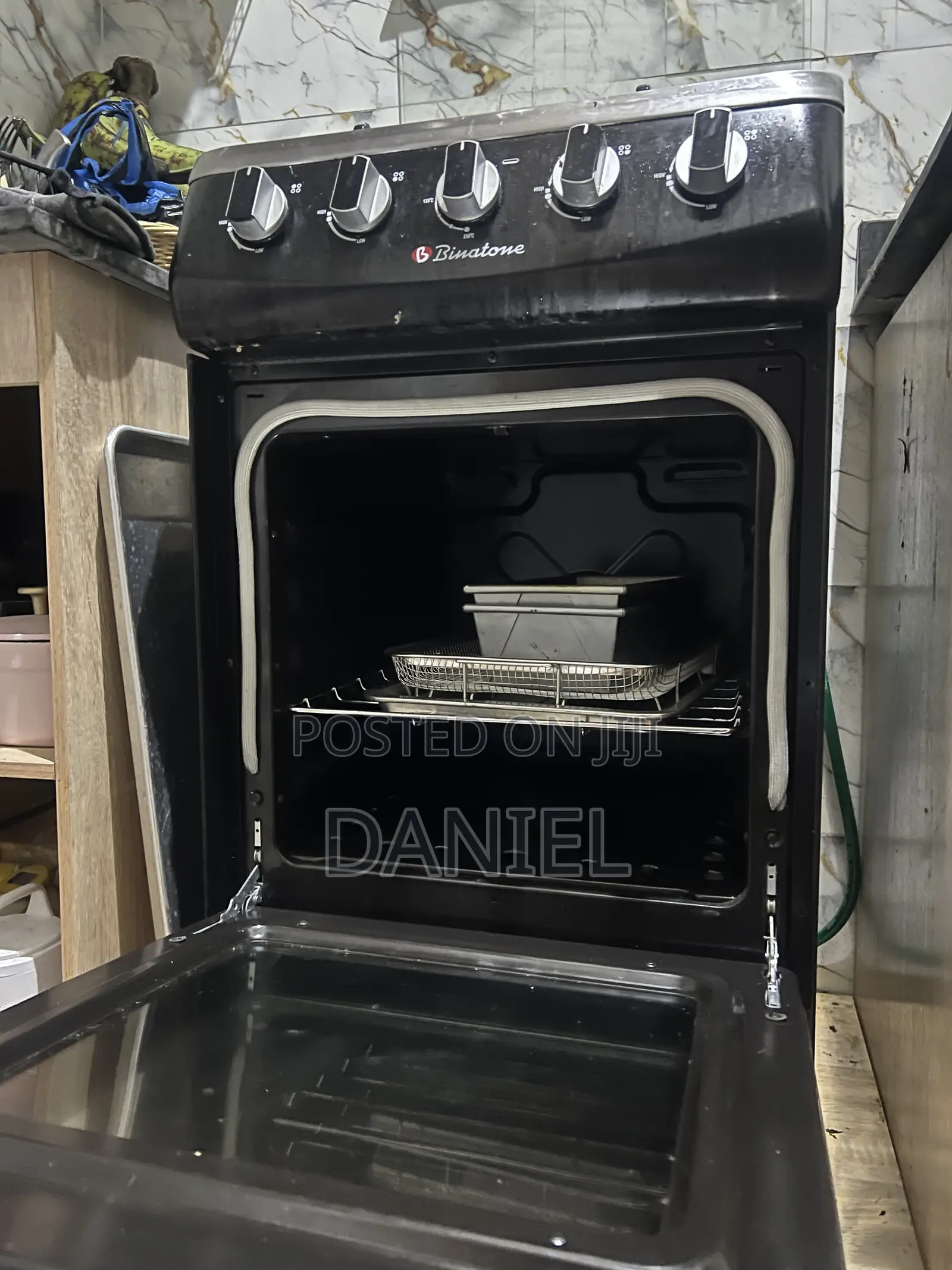 Binatone 4 Cylinder With Oven