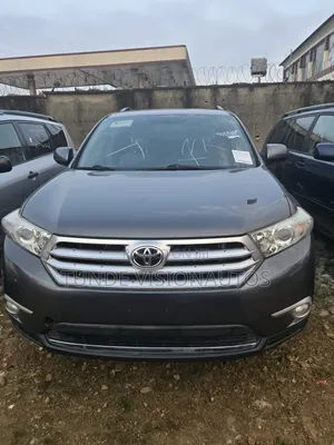Toyota Highlander Limited 3.5l 4WD 2013 Gray
