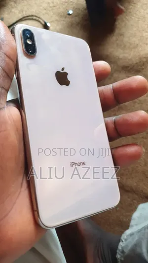 Apple iPhone XS Max 64 GB Gold