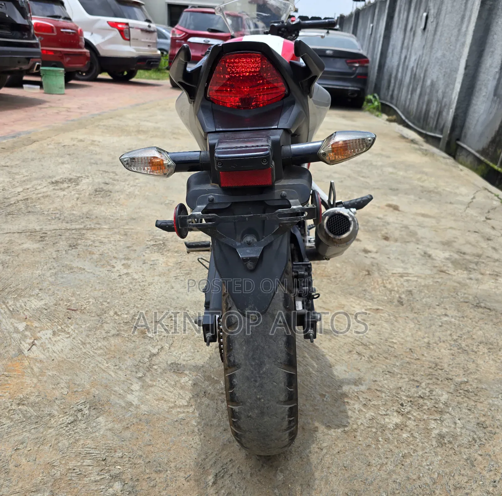 Honda CBR 2012 Red