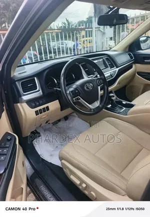 Toyota Highlander 2014 Gray