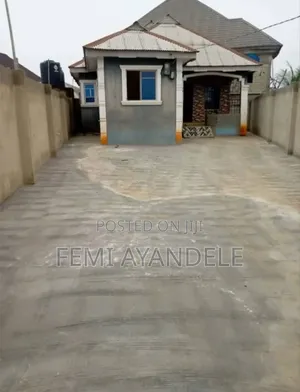 Furnished 3bdrm Bungalow in Selewu Estate, Igbogbo for rent