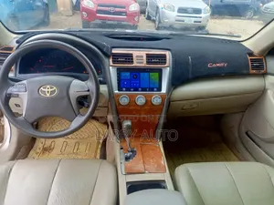 Toyota Camry 2010 Gold