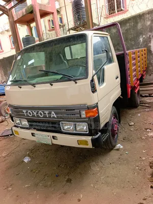 Nigeria Use Toyota Dyna 200 2rz Petrol Engine Working Perfectly