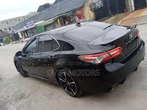 Toyota Camry 2018 Black