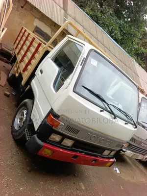 Nigeria Used Toyota Dyna 150 3y Petrol Engine Working Perfectly