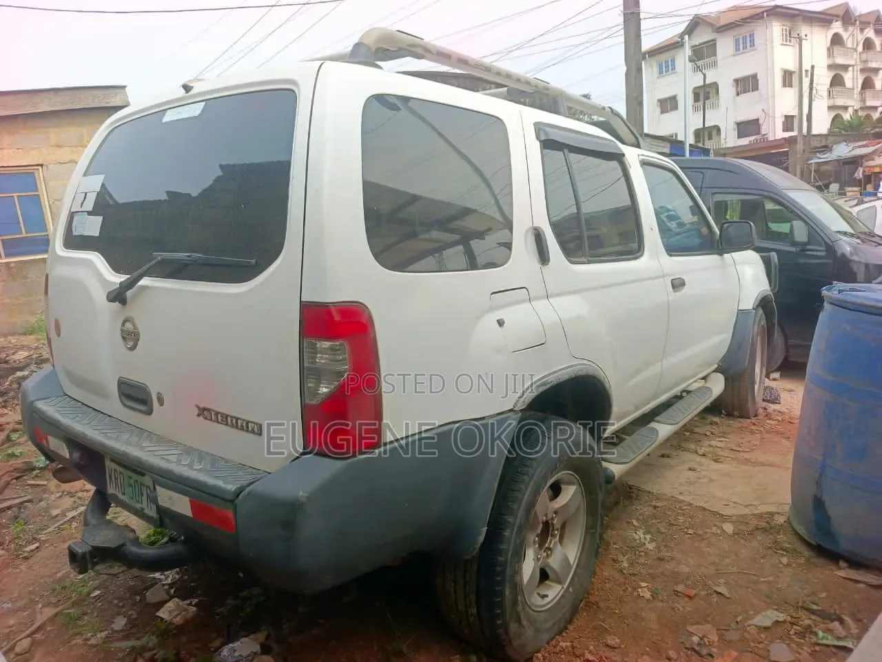 Nissan Xterra 2002 White