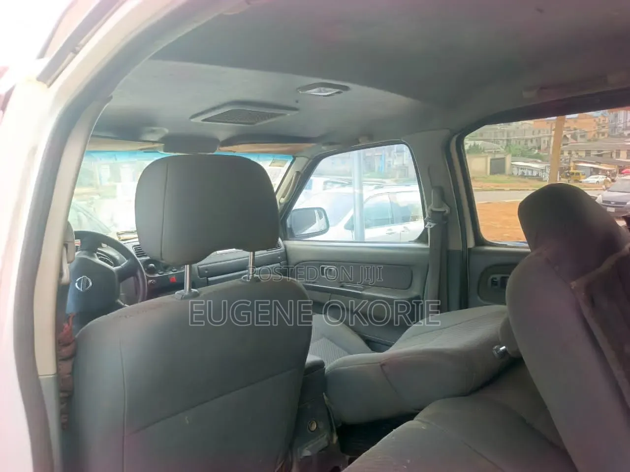 Nissan Xterra 2002 White