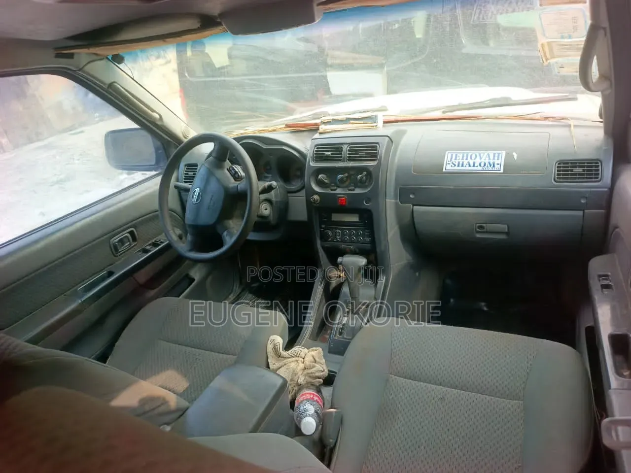 Nissan Xterra 2002 White