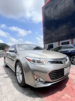 Toyota Avalon 2013 Gold