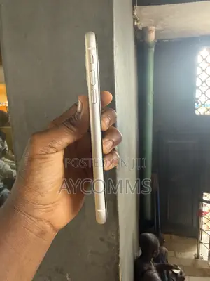 Apple iPhone 11 128 GB White
