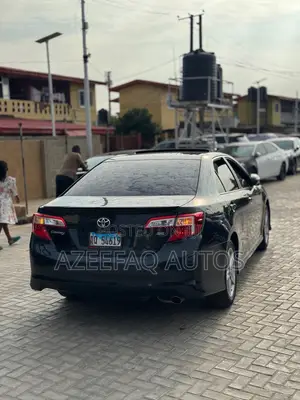 Toyota Camry SE 4dr Sedan (2.5L 4cyl 6A) 2014 Black