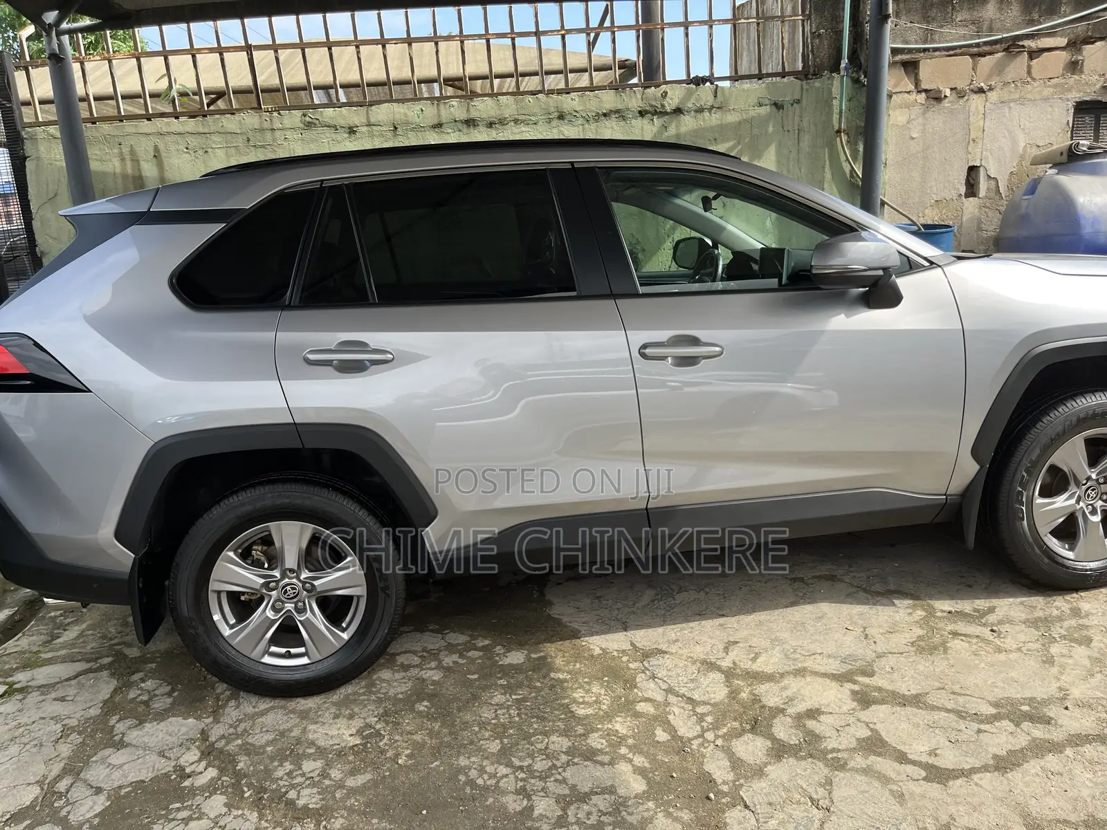 Toyota RAV4 XLE 2025 Silver