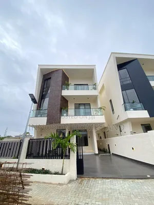 5bdrm Duplex in Lekki Phase 2 for sale