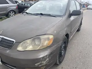 Toyota Corolla 2004 Brown