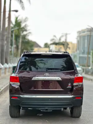 Toyota Highlander 2013 Black