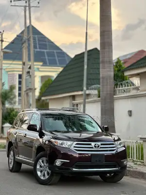 Toyota Highlander 2013 Black