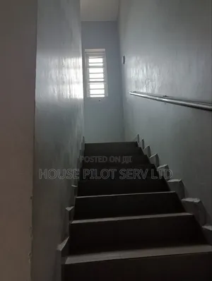 2bdrm Townhouse / Terrace in Elitor Estate, Woji for rent