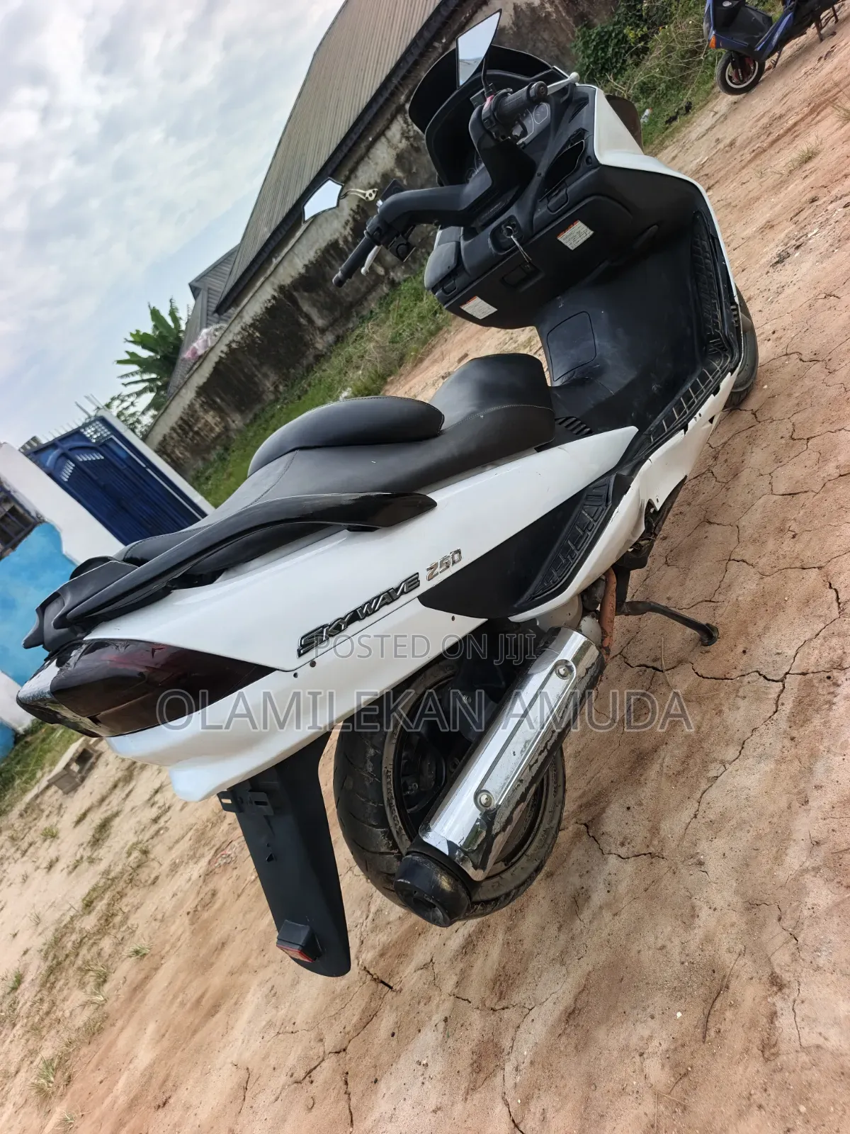 Suzuki Burgman 2020 White