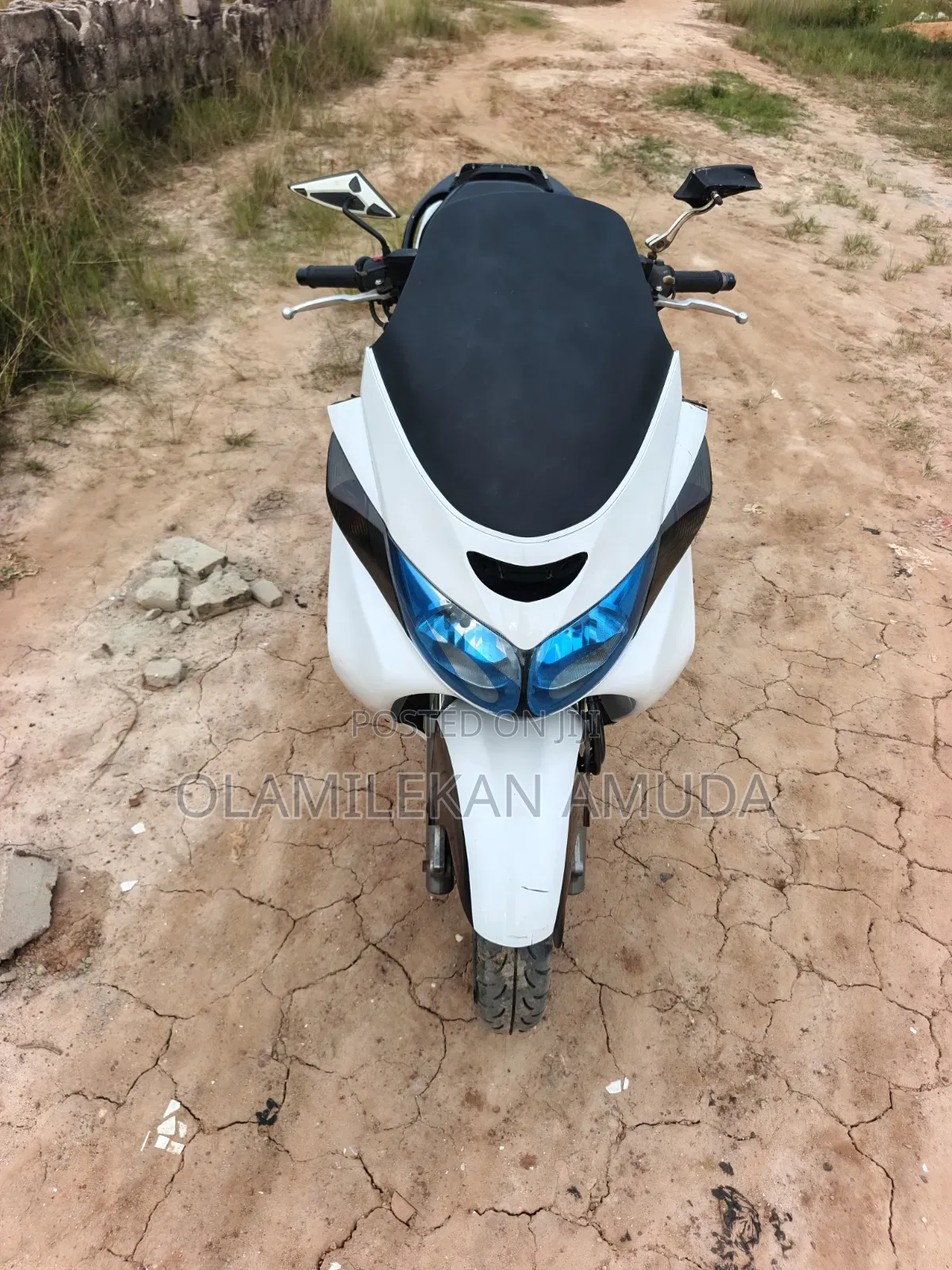 Suzuki Burgman 2020 White