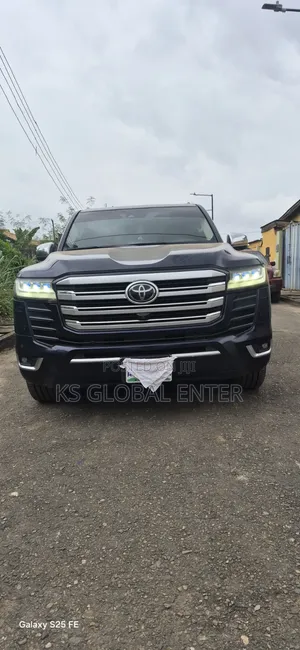 Toyota Land Cruiser 2022 Blue