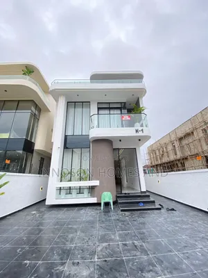 5bdrm Duplex in Lekki Phase 2 for sale