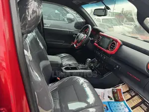 Toyota Tacoma 2017 Red