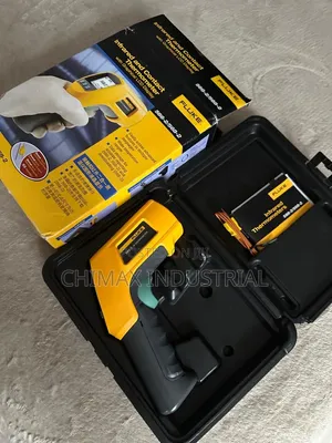 Fluke 566-2 Infrared and Contact Thermometer