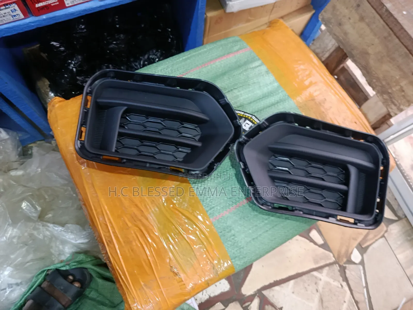 Complete Front BUMPER MAXUS