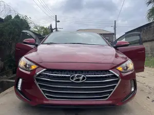 Hyundai Elantra 2017 Red